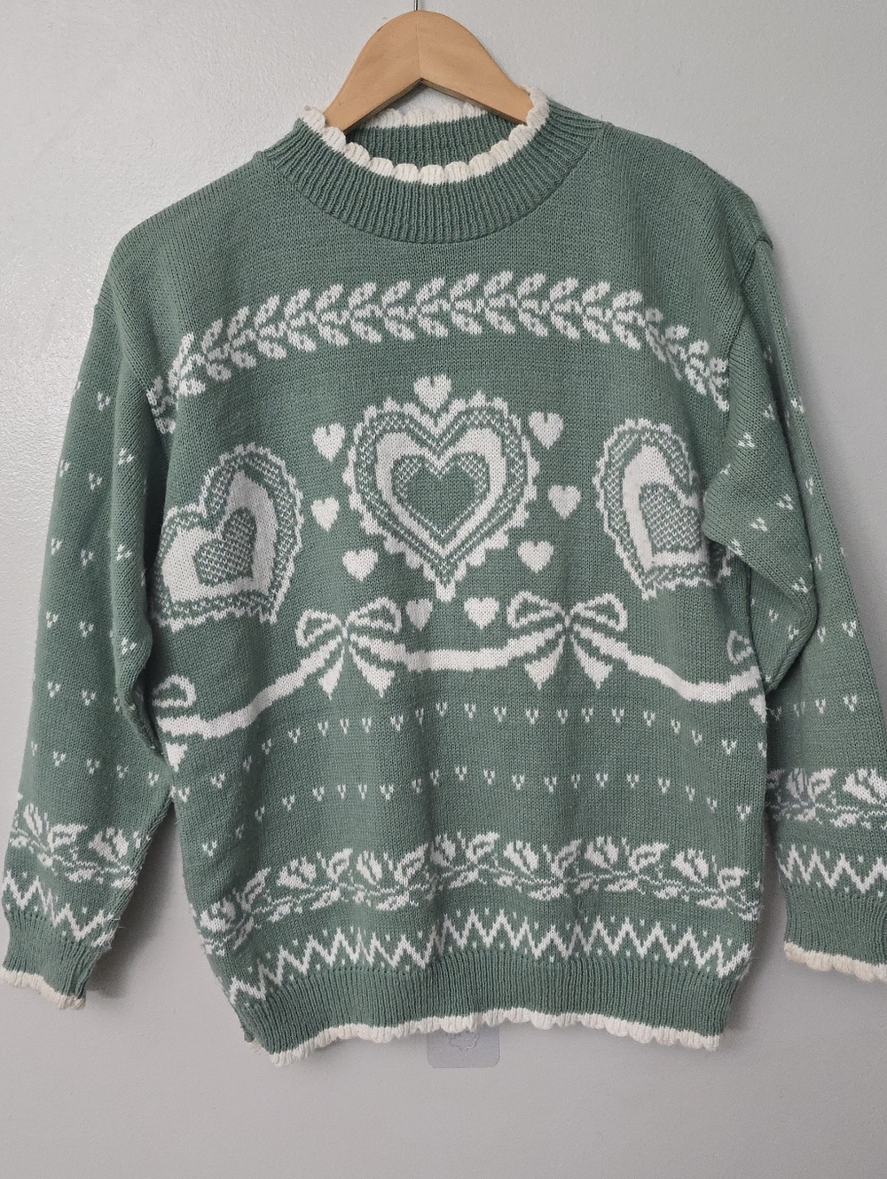 Vintage Diversity Sport Petite Heart Sweater Womens Small/ Medium Cottagecore